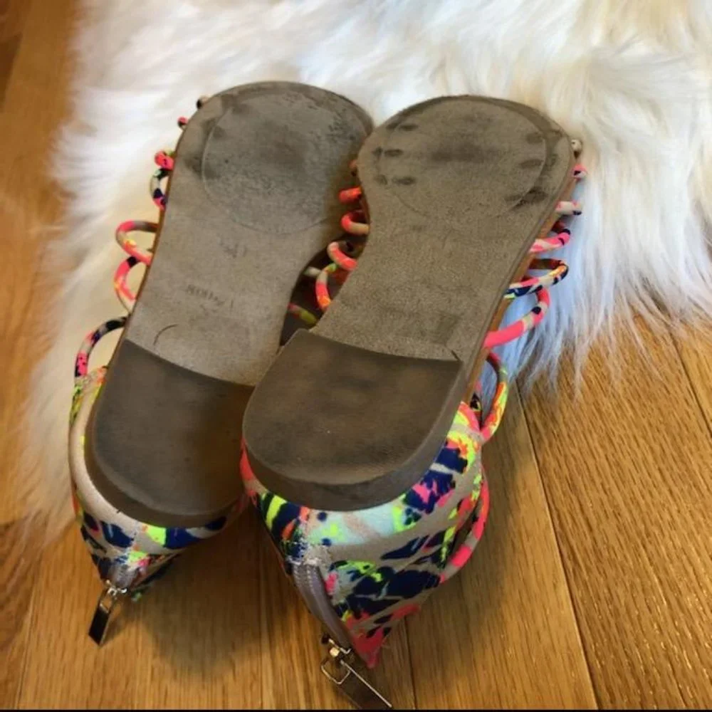 Rouge Helium Neon Gladiator Sandals